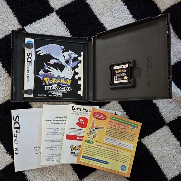 Pokemon Black Version for Nintendo DS - Picture 3 of 3